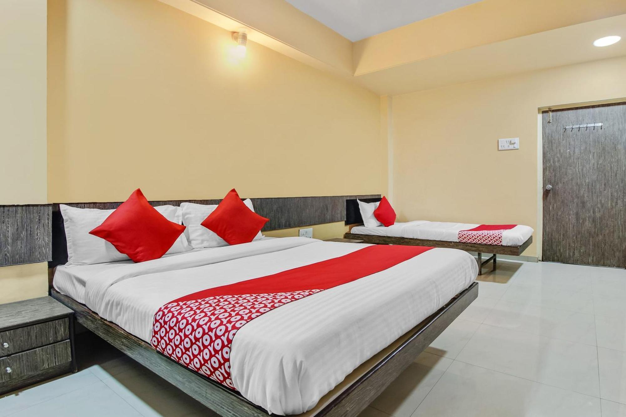 Hotel O Priyanka Residency Solāpur Exterior foto