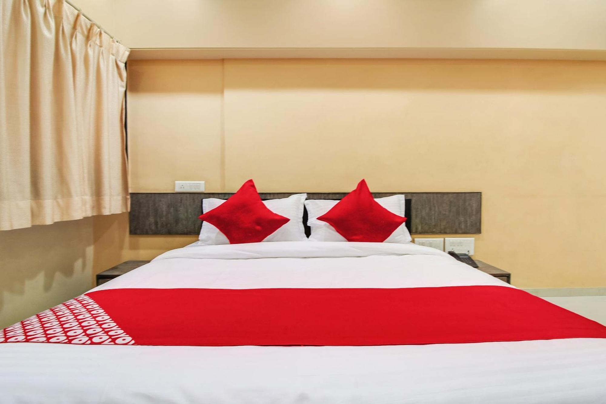Hotel O Priyanka Residency Solāpur Exterior foto