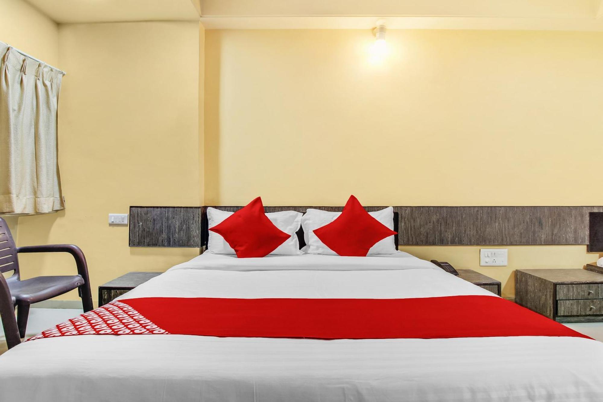 Hotel O Priyanka Residency Solāpur Exterior foto