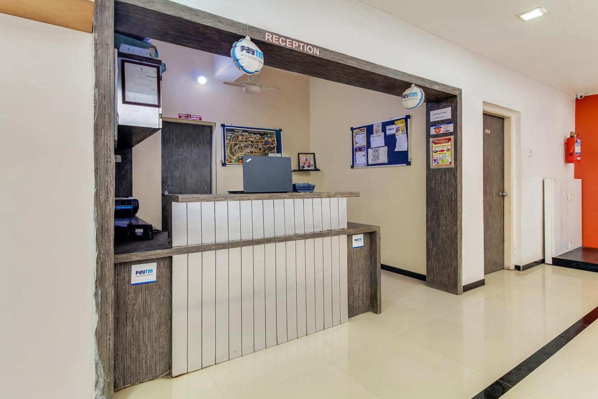 Hotel O Priyanka Residency Solāpur Exterior foto