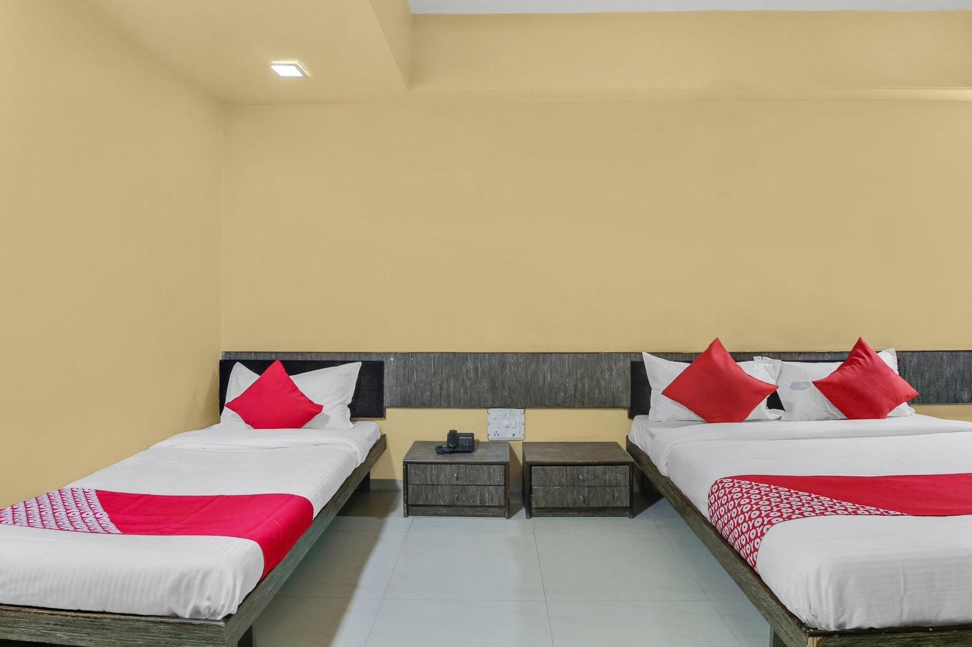 Hotel O Priyanka Residency Solāpur Exterior foto