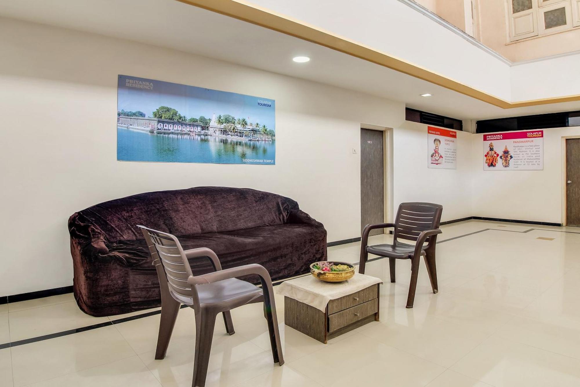 Hotel O Priyanka Residency Solāpur Exterior foto