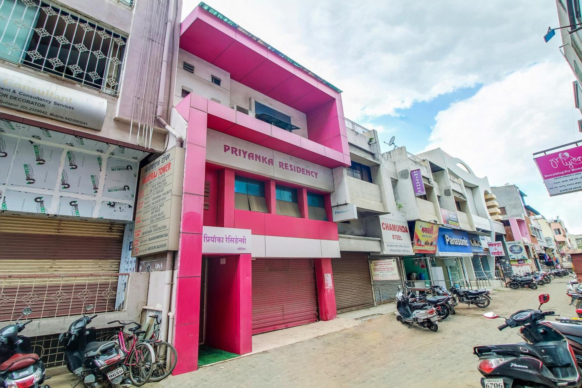 Hotel O Priyanka Residency Solāpur Exterior foto
